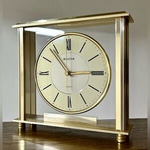 BULOVA Grand Prix B1700 Brass Finish Footed Analog Quartz Desk Clock